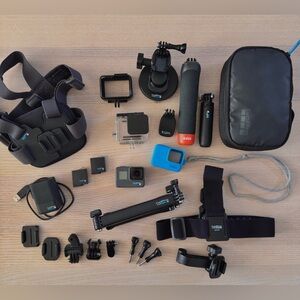 GoPro HERO6 Black – Full Original Accessory Bundle